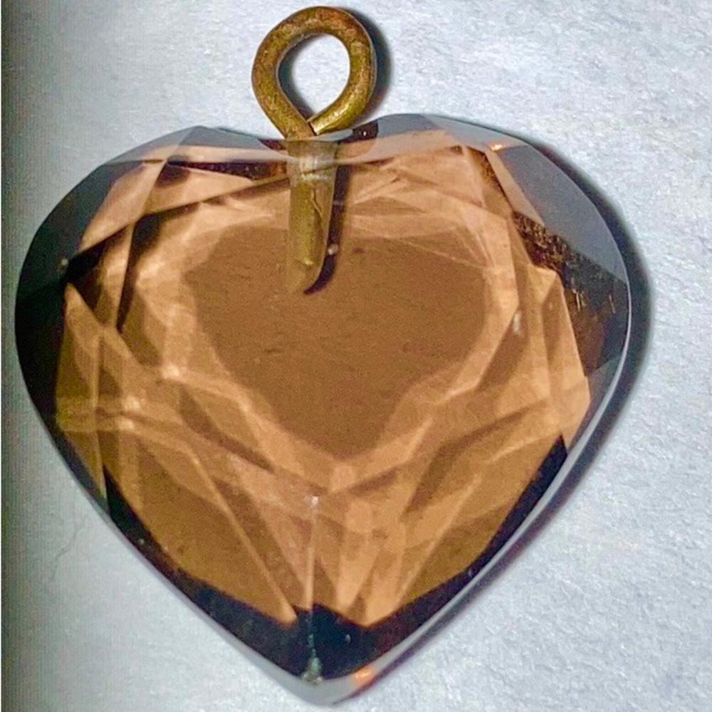 Brown quartz heart charm pendant vintage gold tone stem 50’s